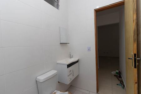 Banheiro Social de apartamento para alugar com 1 quarto, 49m² em Jardim Palmira, São Paulo