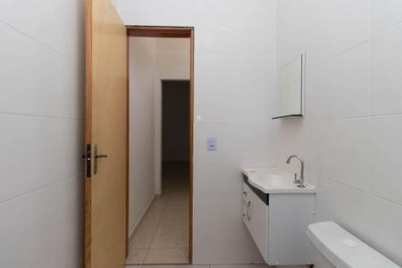 Banheiro de apartamento para alugar com 1 quarto, 49m² em Jardim Palmira, São Paulo