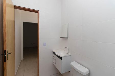 Banheiro de apartamento para alugar com 1 quarto, 49m² em Jardim Palmira, São Paulo