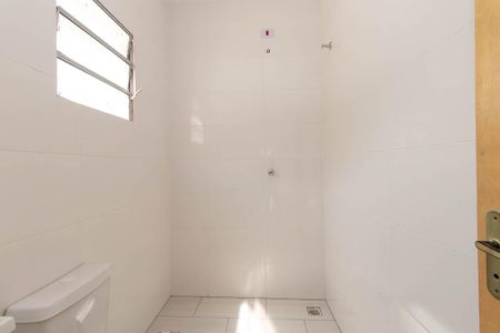 Banheiro Social de apartamento para alugar com 1 quarto, 50m² em Jardim Palmira, São Paulo