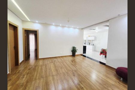 Sala de casa à venda com 4 quartos, 384m² em Santa Cruz Industrial, Contagem