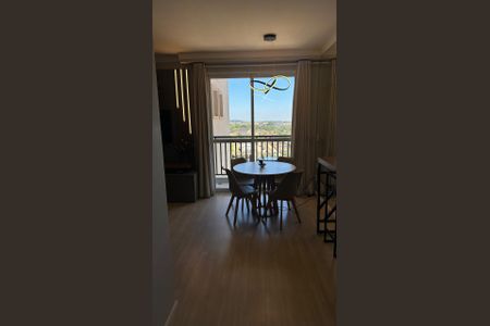 Sala de apartamento à venda com 3 quartos, 77m² em Morada das Vinhas, Jundiaí