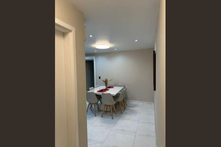 Sala de apartamento à venda com 2 quartos, 105m² em Bethaville I, São Paulo