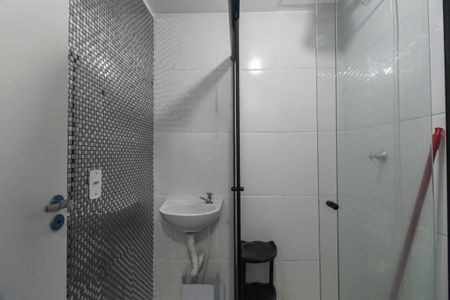 Banheiro Social de kitnet/studio à venda com 1 quarto, 20m² em Vila Santa Clara, São Paulo