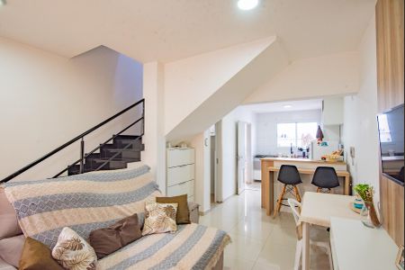 Sala de casa de condomínio à venda com 2 quartos, 80m² em Jardim Amoreiras, Campinas