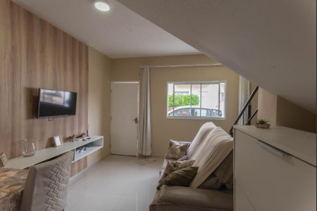 Sala de casa de condomínio à venda com 2 quartos, 80m² em Jardim Amoreiras, Campinas