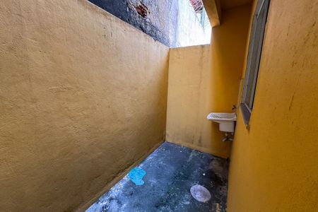 Área de Serviço de casa para alugar com 2 quartos, 70m² em Engenho do Porto, Duque de Caxias