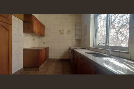 Cozinha de casa para alugar com 6 quartos, 480m² em Alto Barroca, Belo Horizonte