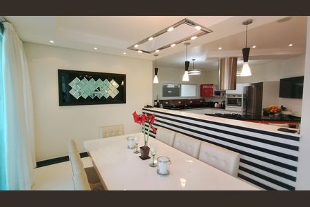 Sala de casa de condomínio para alugar com 4 quartos, 525m² em Jardim Residencial Suzano, Suzano