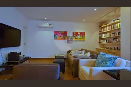 Casa à venda com 4 quartos, 410m² em Jardim Europa, São Paulo