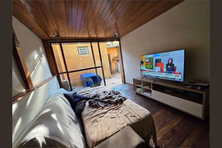 Casa à venda com 3 quartos, 220m² em Vila Nova Conceição, São Paulo