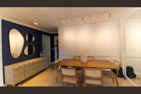 Sala de apartamento à venda com 3 quartos, 230m² em Camboinhas, Niterói