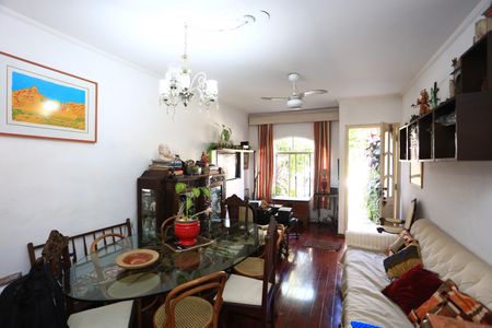 Sala de casa de condomínio para alugar com 2 quartos, 100m² em Vila Pirajussara, São Paulo