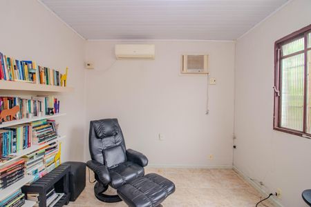 Sala de casa à venda com 3 quartos, 100m² em Morro Santana, Porto Alegre