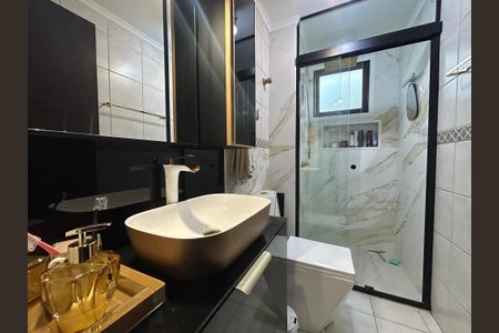 Banheiro de apartamento para alugar com 1 quarto, 42m² em Vila Rosa, Novo Hamburgo