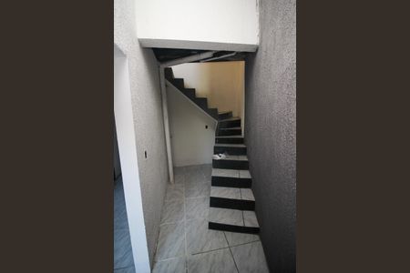 Escada de casa de condomínio à venda com 1 quarto, 36m² em Cristal, Porto Alegre