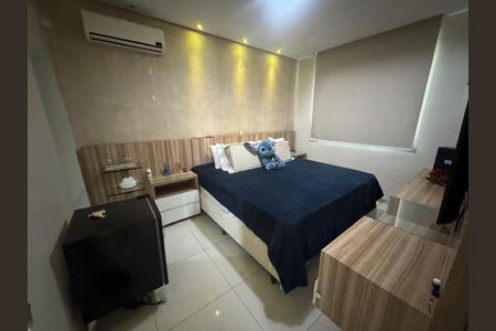 Suíte de casa à venda com 4 quartos, 360m² em Planalto, Belo Horizonte