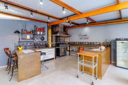 Casa à venda com 3 quartos, 360m² em Residencial Tres (Alphaville), Santana de Parnaíba