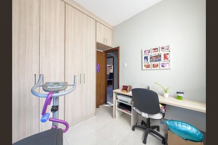 Quarto 3 de casa à venda com 3 quartos, 247m² em Renascença, Belo Horizonte