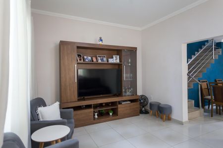 Sala de casa à venda com 3 quartos, 178m² em Tres Barras, Contagem