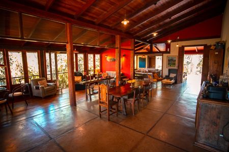 Sala de casa à venda com 5 quartos, 500m² em Parque do Engenho, Nova Lima