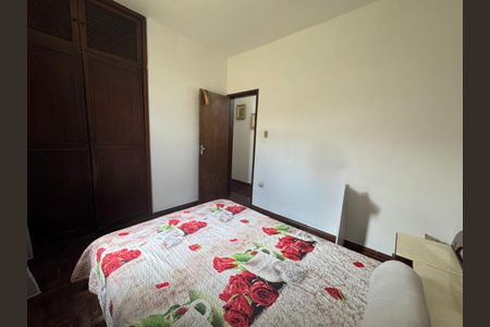 Quarto de casa à venda com 3 quartos, 209m² em Santo Andre, Belo Horizonte