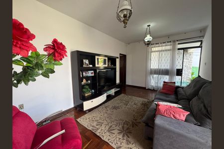 Sala de casa à venda com 3 quartos, 209m² em Santo Andre, Belo Horizonte