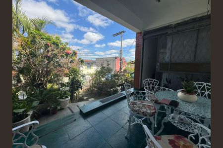 Varanda de casa à venda com 3 quartos, 209m² em Santo Andre, Belo Horizonte