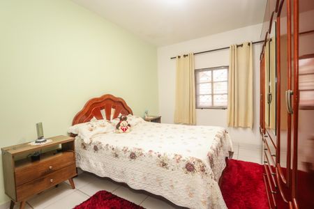 Quarto 1 de casa à venda com 3 quartos, 166m² em Jardim Maria Duarte, São Paulo