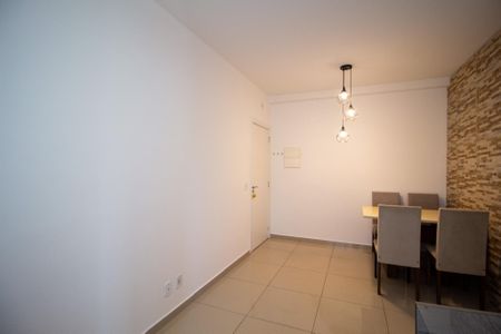 Sala de apartamento para alugar com 2 quartos, 50m² em Vila Odin, Sorocaba