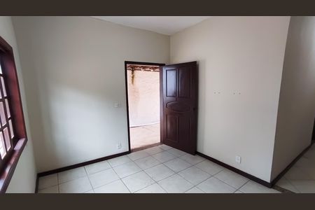 Sala 1 de casa à venda com 4 quartos, 254m² em Tanque, Rio de Janeiro