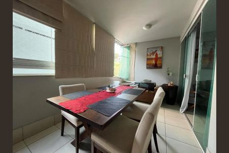 Cozinha de apartamento para alugar com 3 quartos, 83m² em Buritis, Belo Horizonte