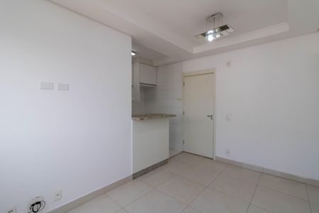Sala de apartamento para alugar com 2 quartos, 45m² em Jardim Gracinda, Guarulhos