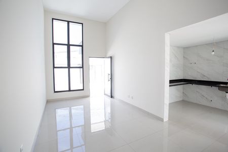 Sala de casa à venda com 3 quartos, 116m² em Europa, Contagem