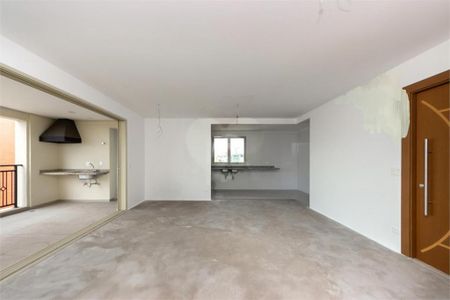 Apartamento à venda com 3 quartos, 133m² em Jardim São Paulo, São Paulo