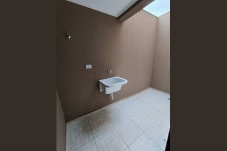 Casa à venda com 2 quartos, 70m² em Jardim Ubirajara, São Paulo