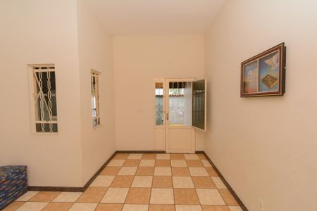 Sala de casa à venda com 3 quartos, 464m² em Jardim Industrial, Contagem