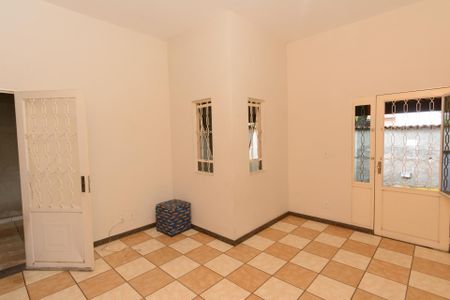 Sala de casa à venda com 3 quartos, 464m² em Jardim Industrial, Contagem