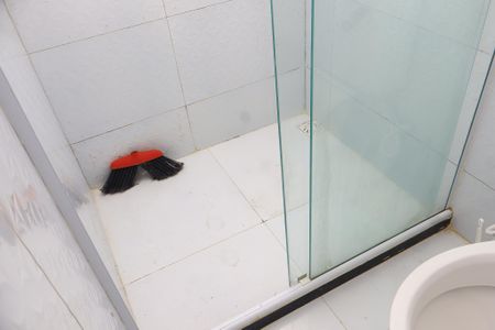 Banheiro de kitnet/studio para alugar com 1 quarto, 65m² em Pernambués, Salvador