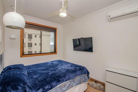 Suíte de apartamento à venda com 2 quartos, 85m² em Passo D’areia, Porto Alegre