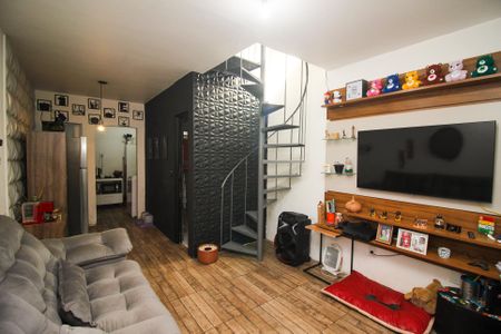 Sala de casa de condomínio à venda com 3 quartos, 96m² em Coronel Aparicio Borges, Porto Alegre