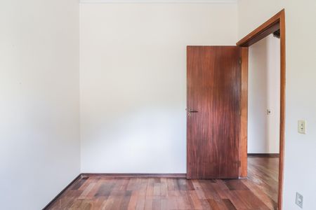 Casa à venda com 3 quartos, 137m² em Vila Indiana, São Paulo