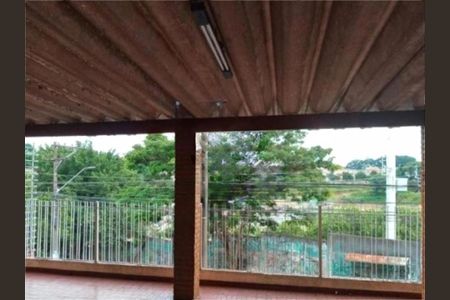Casa à venda com 3 quartos, 135m² em Vila Yolanda, Osasco