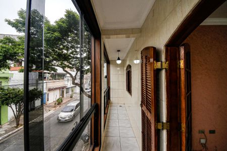 Varanda de casa para alugar com 2 quartos, 80m² em Parque Santa Madalena, São Paulo