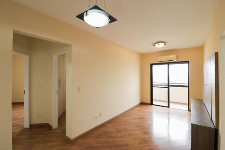 Sala de apartamento à venda com 2 quartos, 68m² em Chora Menino, São Paulo