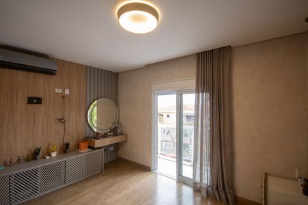 Suíte 1 de casa à venda com 3 quartos, 350m² em Jardim Japao, São Paulo