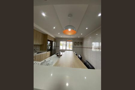 Cozinha de casa para alugar com 4 quartos, 289m² em Pineville, Pinhais