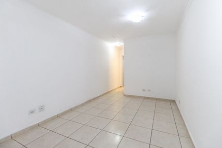 Sala de casa de condomínio à venda com 2 quartos, 65m² em Vila Carmosina, São Paulo