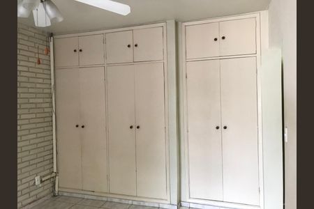 Casa para alugar com 4 quartos, 191m² em Jardim Itamarati, Campinas