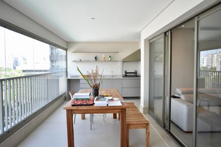 Sacada de apartamento à venda com 3 quartos, 158m² em Vila Clementino, São Paulo